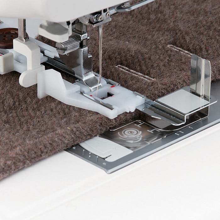 Samodejna izdelava gumbnic (13 različnih)